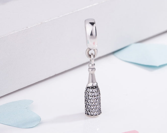 Wine bottlestyle wine bottle real silver charm